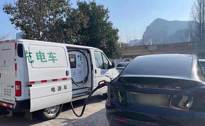 轮台汽车搭电